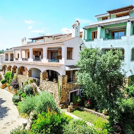 Sunny Escape With Terrace In *